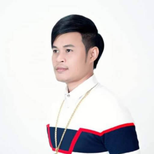 ជុំ លីណូ