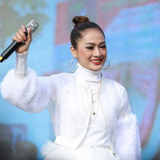 លីនដា